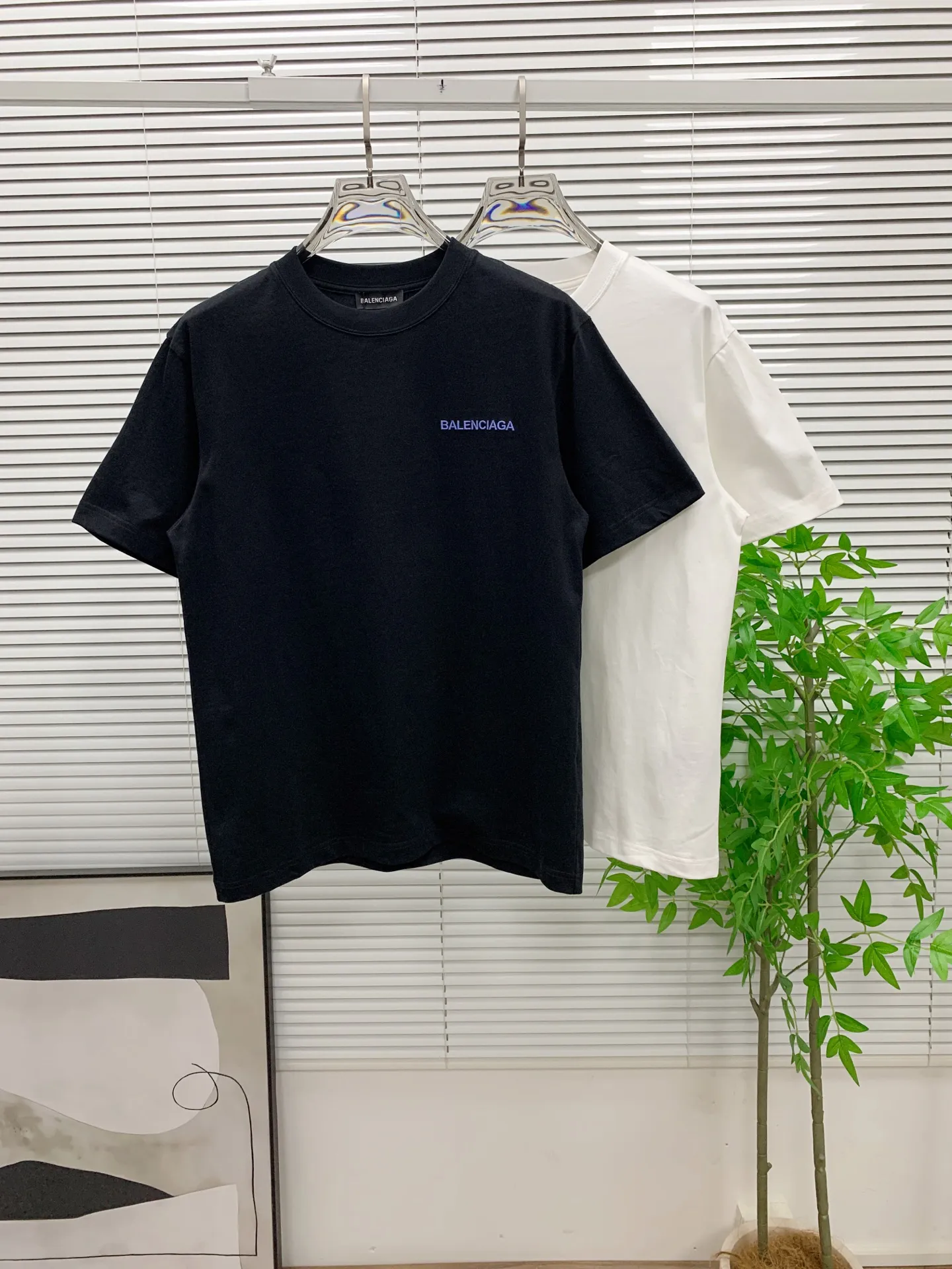 P190 New Arrival New Arrival T Premium ！ logo Premium . . . . . ！ ：Black White Sizes：M 3XL